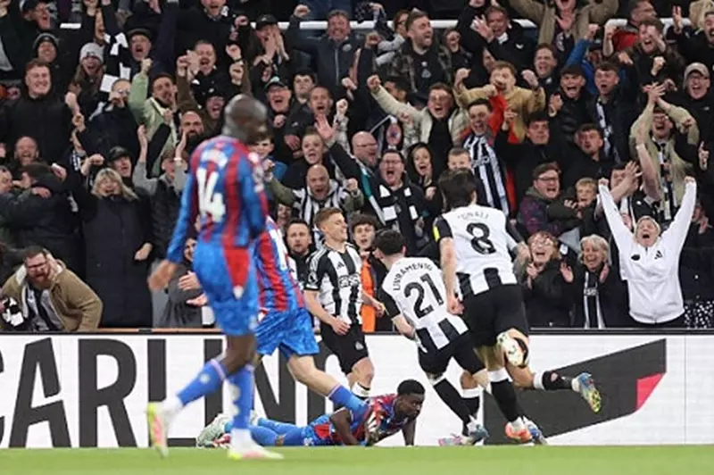 كرر ما فعله الدور الأول.. فخ الأهداف العكسية يصطاد مارك جيهي ضد نيوكاسل