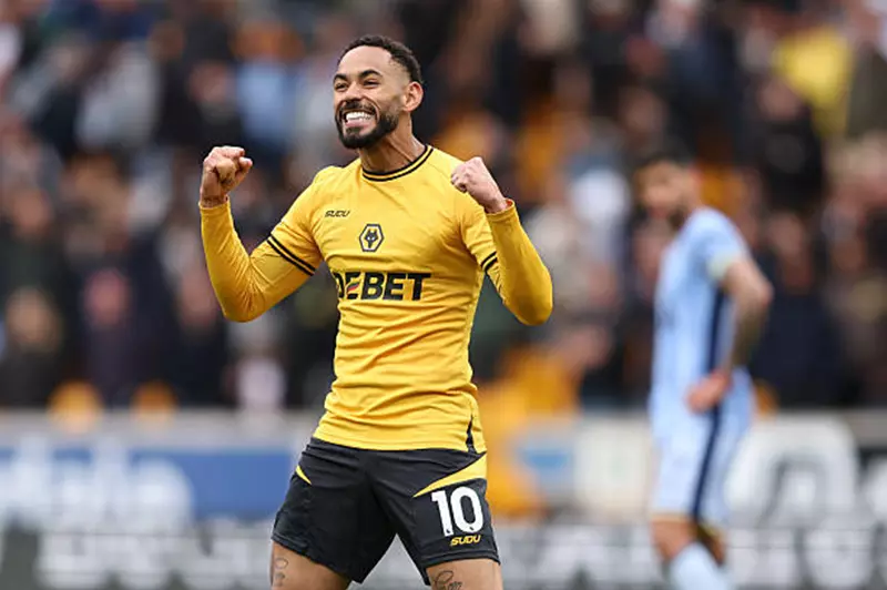 البرازيلي الأفضل.. كونيا يعادل فيرمينو ومارتينيلي في الدوري الإنجليزي