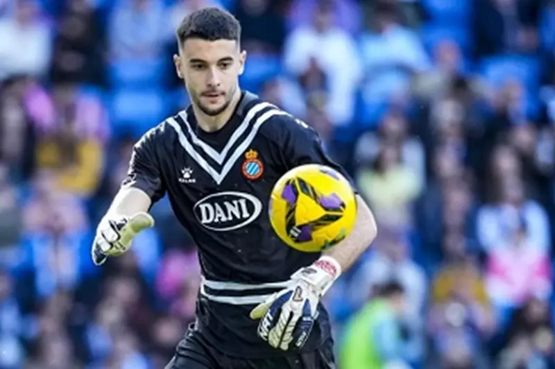 إسباني آخر قد يتواجد في "الجانرز".. آرسنال يستهدف حارس إسبانيول