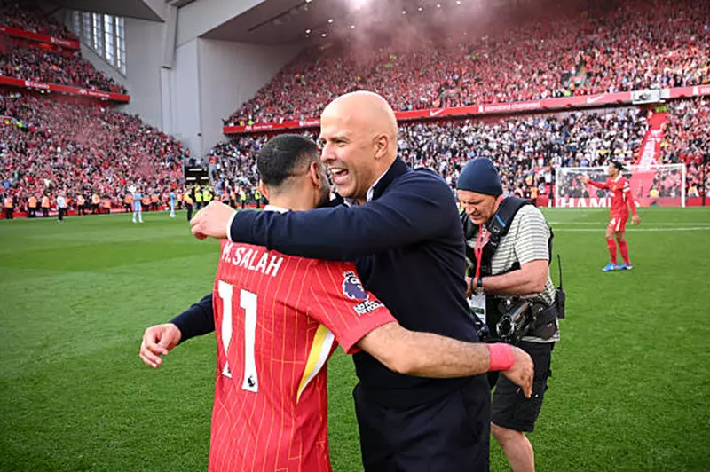 صلاح: سلوت جعل مني لاعبا أفضل في ليفربول.. ولا يشبه كلوب