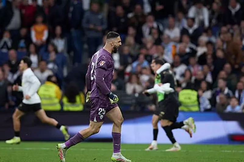 حارس فالنسيا: راهنت فينيسيوس على 50 يورو قبل التصدي لركلة الجزاء