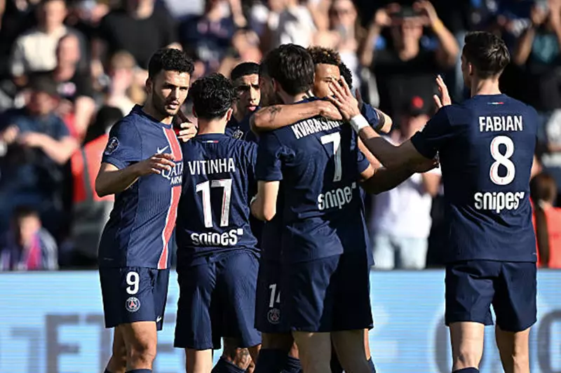 الرابع على التوالي.. باريس سان جيرمان يحسم لقب الدوري الفرنسي أمام أنجيه