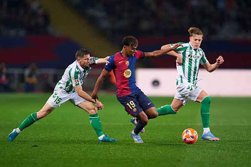 جدول ترتيب الدوري الإسباني.. برشلونة يوسع الفارق مع ريال مدريد رغم التعثر