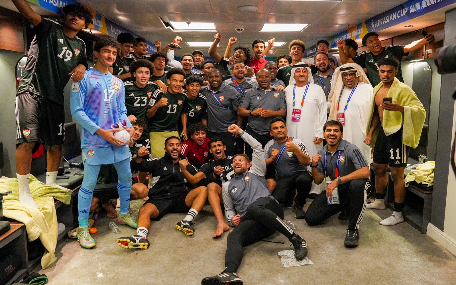 أول قرار رسمي من اتحاد الكرة الإماراتي بعد تأهل الأبيض إلى مونديال الناشئين