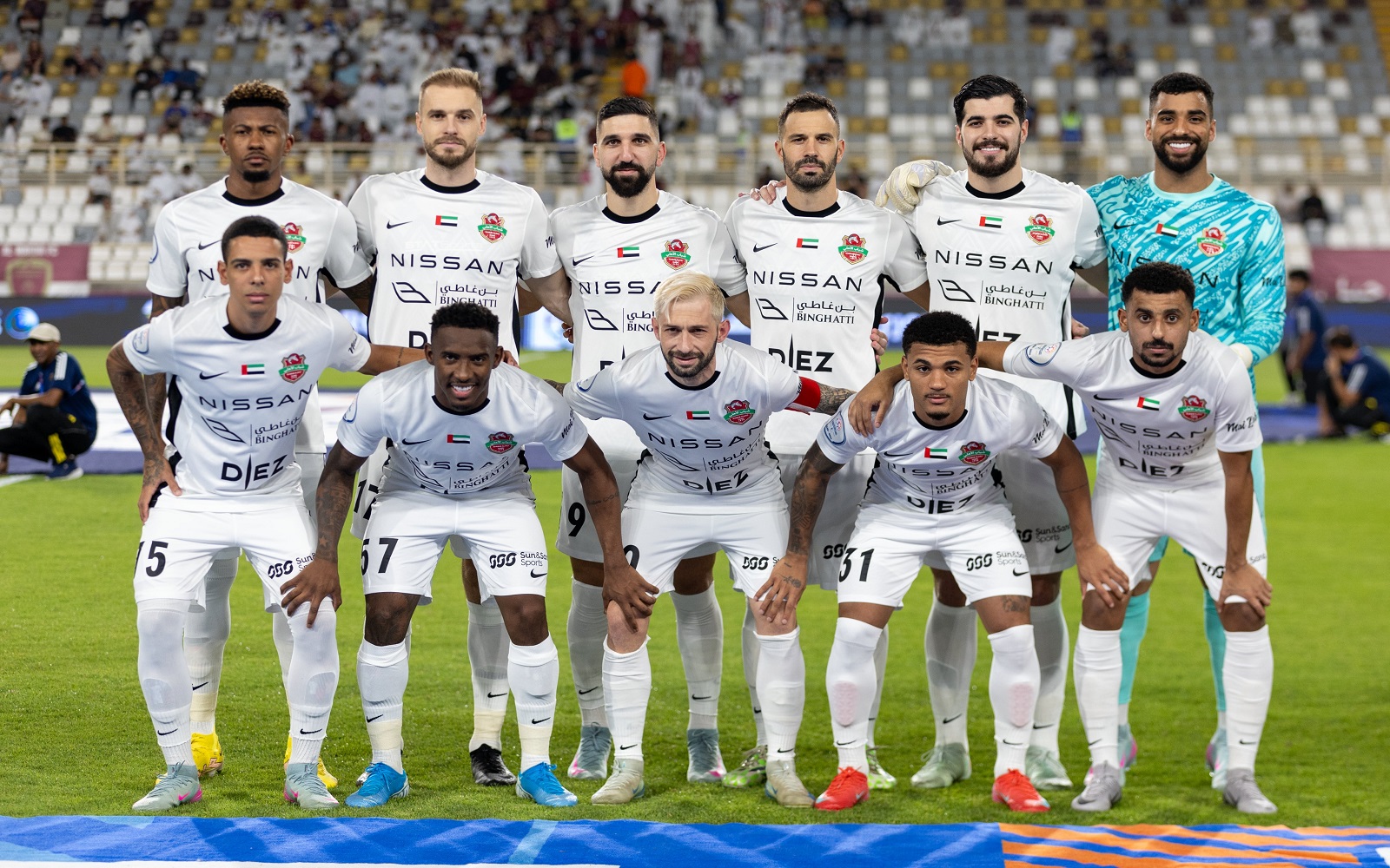 بعد التعادل أمام الوحدة.. كم نقطة يحتاجها شباب الأهلي للتتويج بالدوري الإماراتي؟