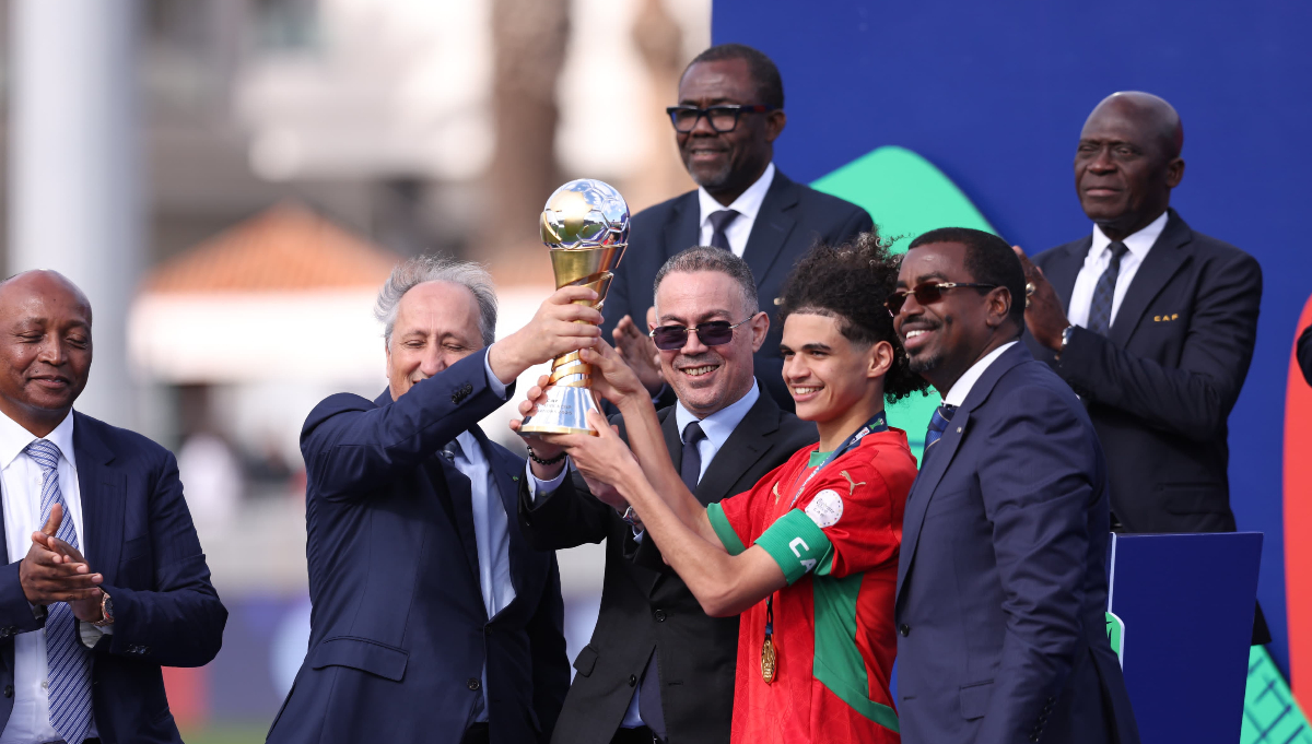 لقجع يُحفز منتخب المغرب للعودة بكأس إفريقيا من مصر