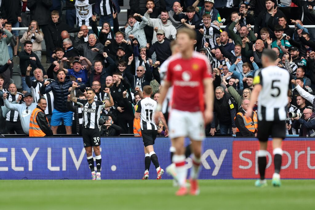 نتيجة مباراة مانشستر يونايتد ونيوكاسل – الماكبايس يعاقب أموريم برباعية مُذلة