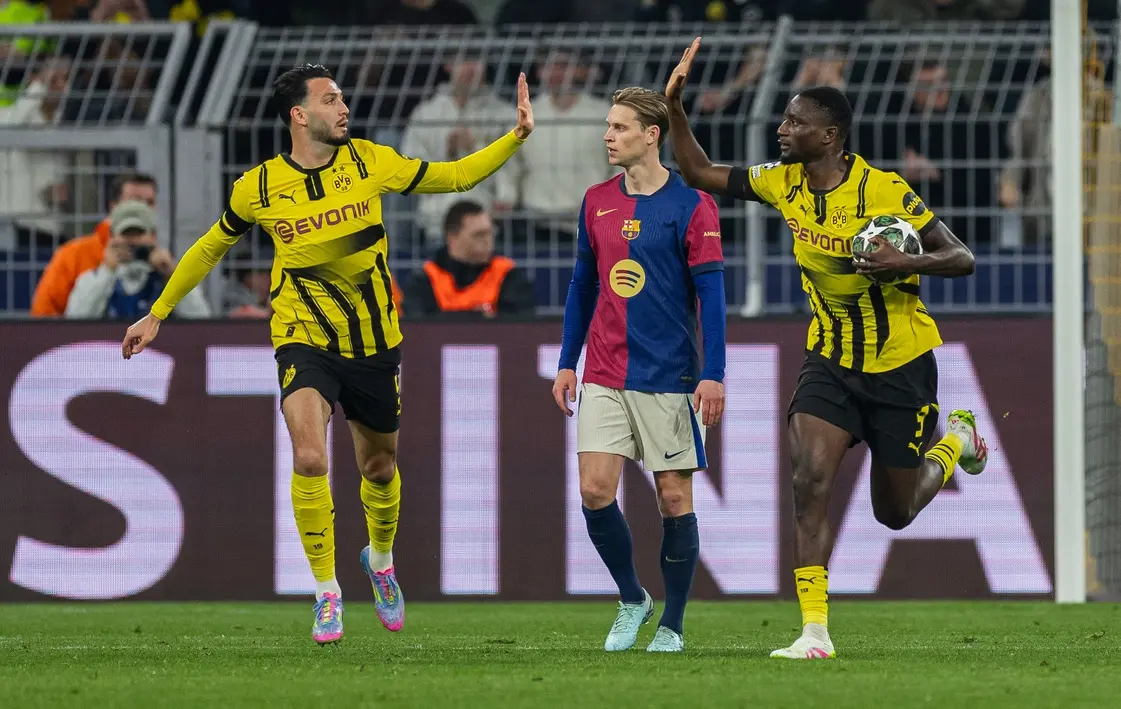 أخطاء دي يونج تثير غضب فليك