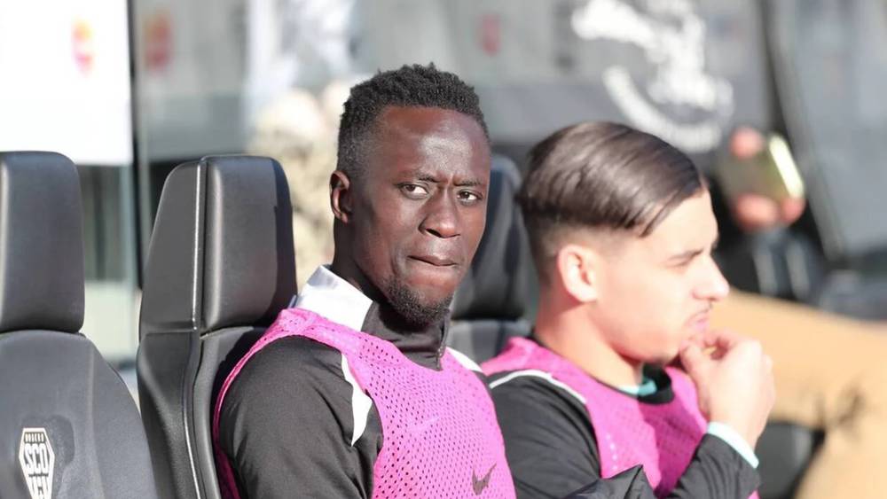 إبراهيما نيان لاعب أنجيه