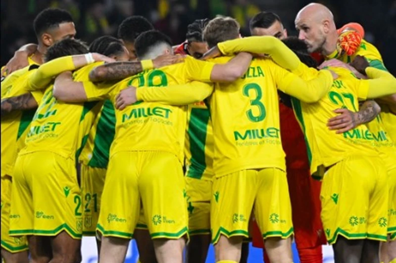 بمشاركة مصطفى محمد.. تعادل مخيب لنانت أمام أوكسير يعلق موقفه للجولة الأخيرة بالدوري الفرنسي