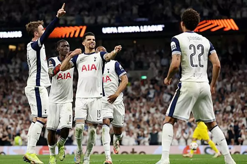 "إصابات السبيرز لا تتوقف".. توتنهام يكشف عن حالة سولانكي وماديسون