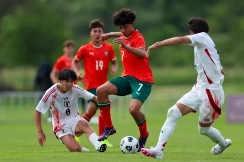 يونايتد وأندية أوروبية كبرى تراقب نجل كريستيانو في أول ظهور دولي