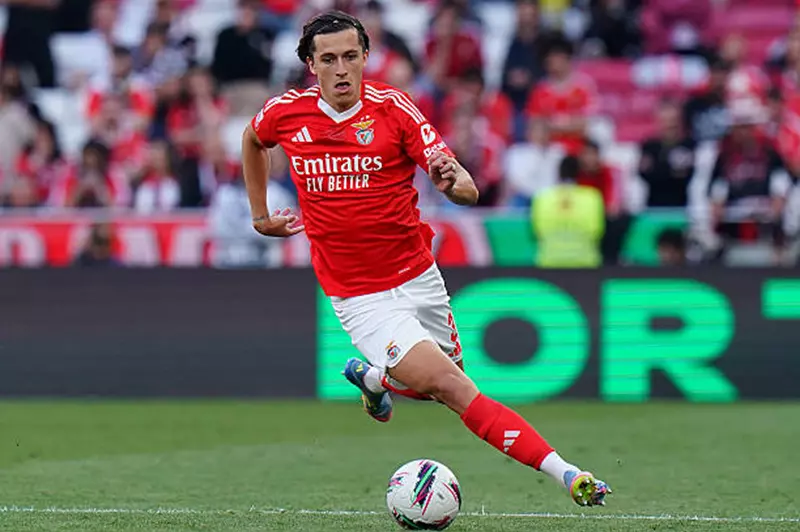 حُسمت بنسبة 90%.. تقارير: ريال مدريد يقترب من ضم الظهير الأيسر لبنفيكا