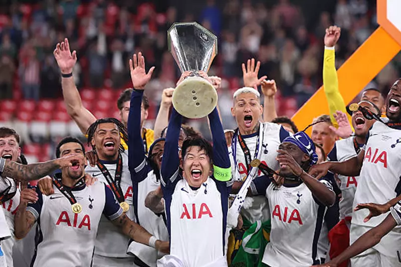 بعد تأهل توتنهام.. 3 فرق إنجليزية تضمن المشاركة في دوري أبطال أوروبا