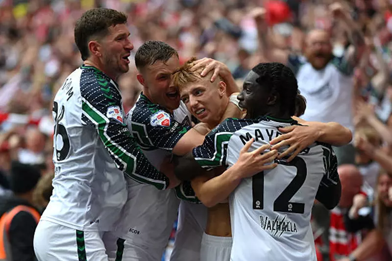 أغلى مباراة بالعالم.. سندرلاند يعود إلى الدوري الإنجليزي بهدف +90 في شيفيلد