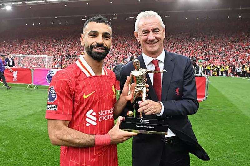 للمرة الثانية.. صلاح يحصد جائزة أفضل صانع ألعاب في الدوري الإنجليزي