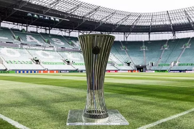 إيسكو ضد بالمر.. تشكيل نهائي دوري المؤتمر الأوروبي بين بيتيس وتشيلسي