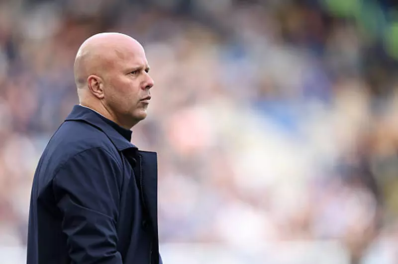 سلوت: توقعت أن يكون تشيلسي منافسا على لقب الدوري الإنجليزي