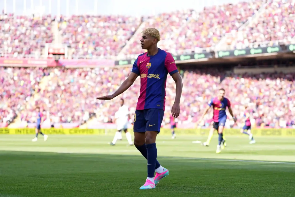 يامال يسخر من بيلينجهام بعد الكلاسيكو: ريان سجل.. لا تنسى الإعجاب