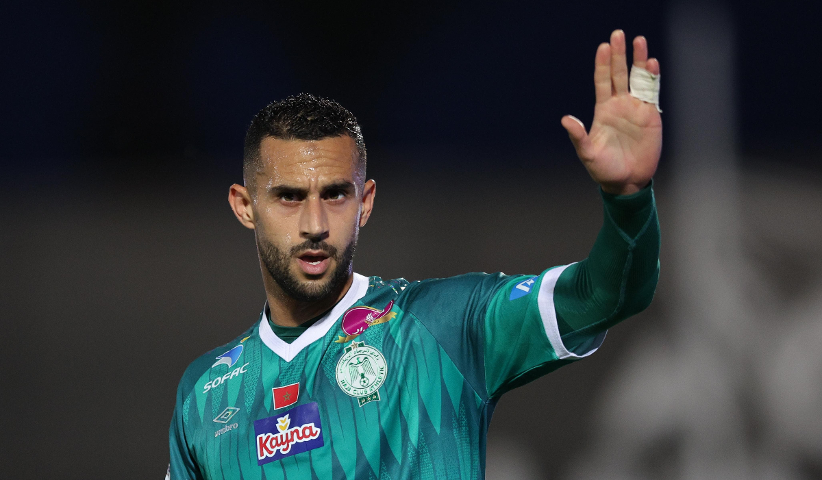 عرض قطري يُهدد استمرار آدم النفاتي مع الرجاء