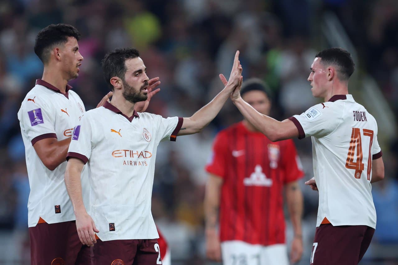 برناردو سيلفا: لا أعلم لماذا لم يسدد هالاند ركلة الجزاء ضد كريستال بالاس