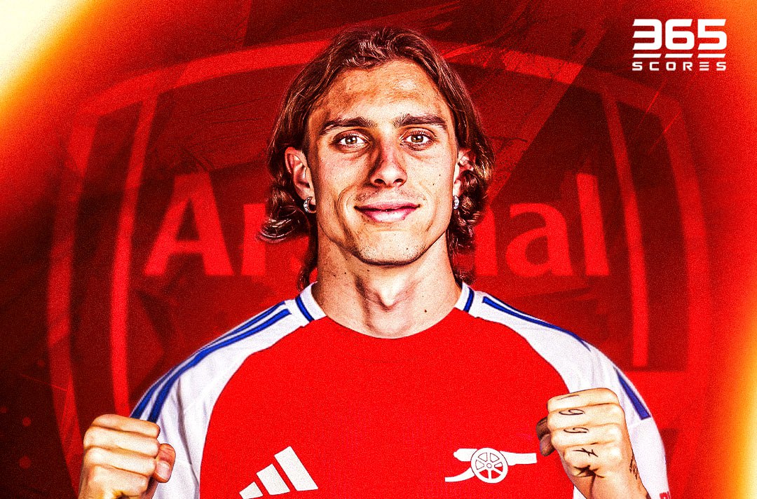 كالافيوري يرد على أنباء اهتمام ميلان بضمه