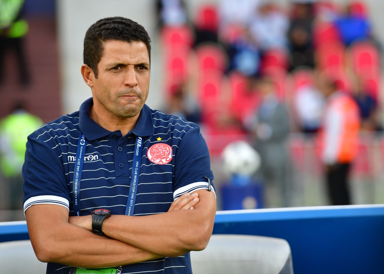 خاص لـ365Scores – هل يعود الحسين عموتة لتدريب الوداد؟