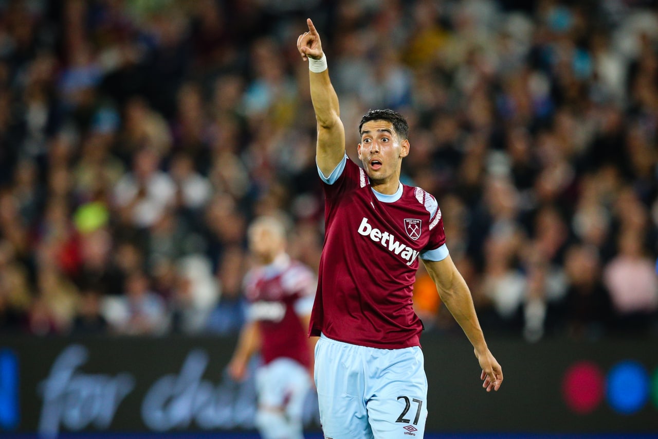 انقلاب في لندن.. نايف أكرد يضع إدارة وست هام بين ناريْن