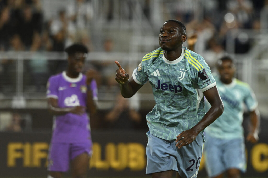فوضى دفاعية – 4 أسباب وراء خسارة العين ضد يوفنتوس بخماسية