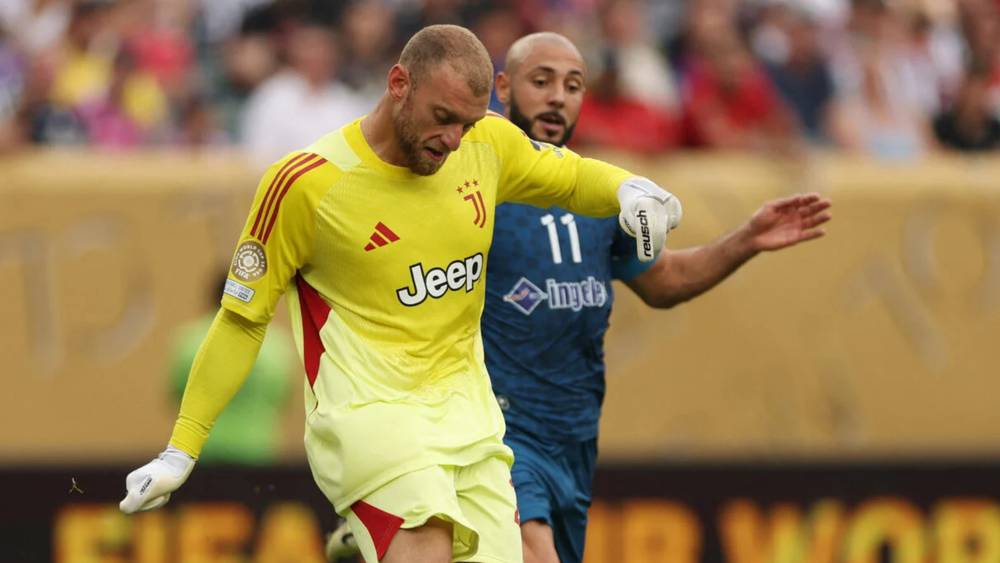 دي غريغوريو حارس مرمى يوفنتوس