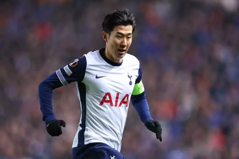 تقارير: توتنهام لن يسمح برحيل سون إلا بمقابل مادي كبير