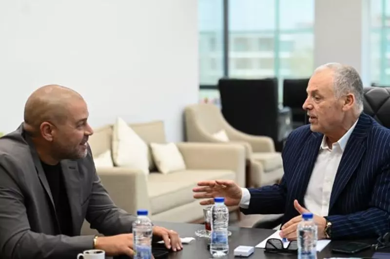 دياب: اتحاد الكرة ورابطة الأندية الأضعف.. ولا توجد خلافات مع هاني أبوريدة