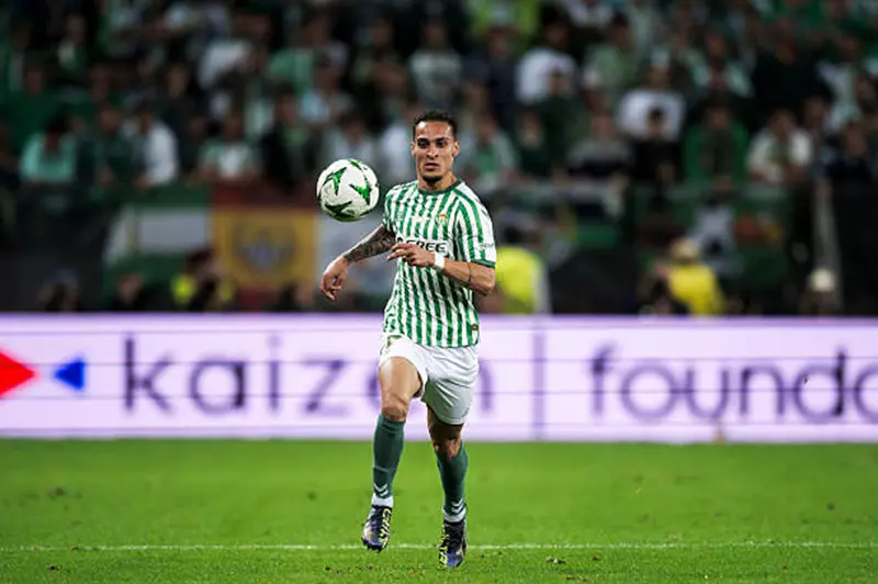 برسالة عاطفية.. أنتوني يودع ريال بيتيس