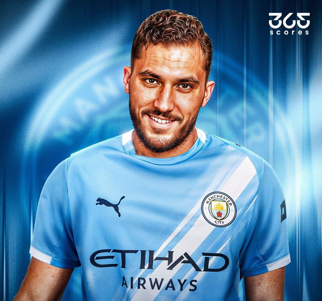 رسميًا – مانشستر سيتي يعلن تعاقده مع ريان شرقي