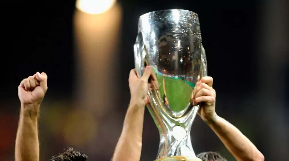 متى موعد نهائي السوبر الأوروبي 2025؟