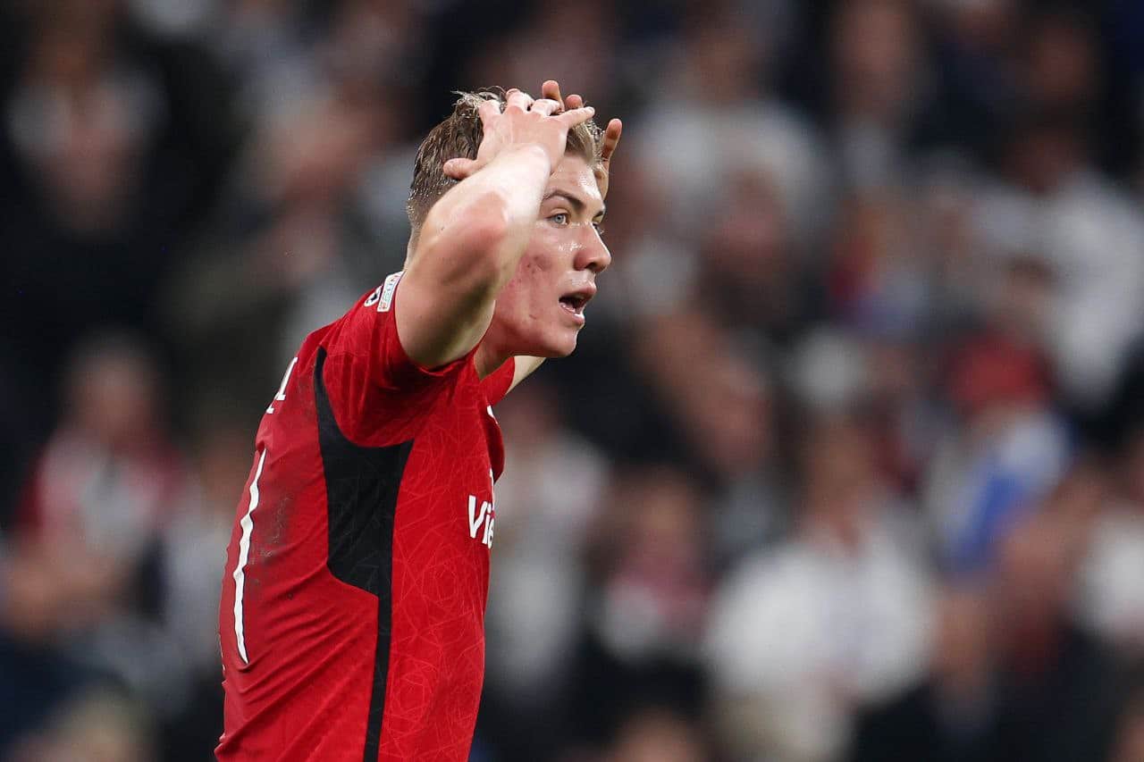 هويلوند يحسم الجدل بشأن مستقبله مع مانشستر يونايتد