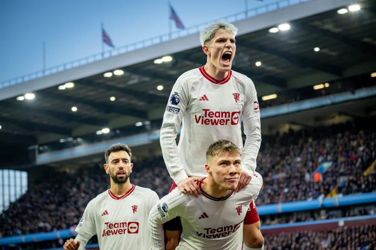 بعد التفاوض مع عملاق إيطاليا.. هل يرحل هويلوند عن مانشستر يونايتد؟