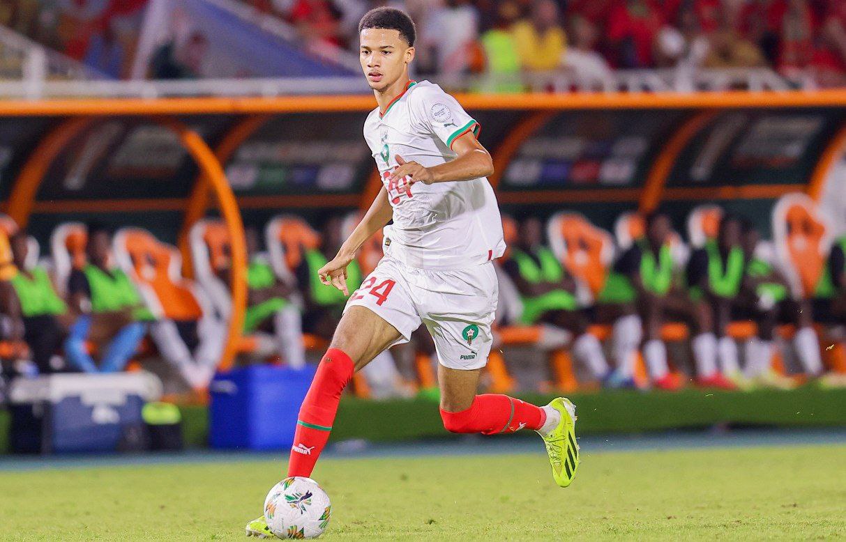 فيورنتينا يُجدد ثقته في أمير ريتشاردسون ويُغلق باب رحيله