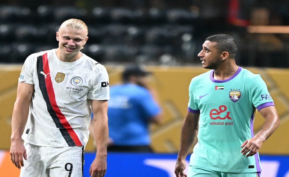 لقطة طريفة بين هالاند ورامي ربيعة تخطف الأنظار في مباراة العين ضد مانشستر سيتي