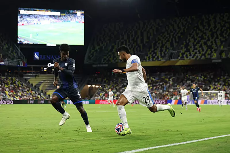 الدوسري يدعم الهلال في السوبر السعودي