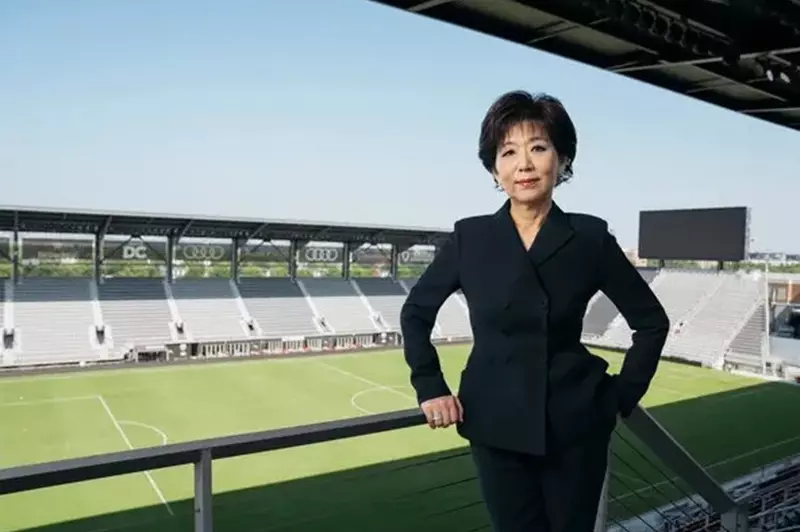 ميشيل كانج تقود ثورة ليون.. خطة تقشف وبيع لاعبين لتفادي الانهيار