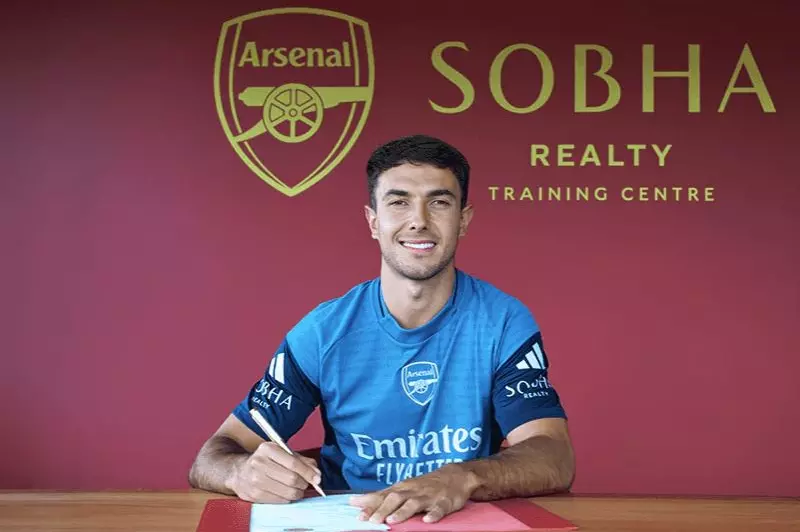 رسميًا.. أرسنال يعلن التعاقد مع زوبيميندي